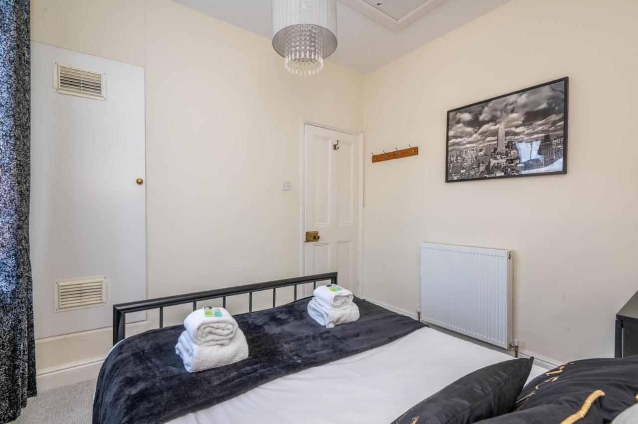 Cosy & Central Victorian House - Pass The Keys York Exteriér fotografie